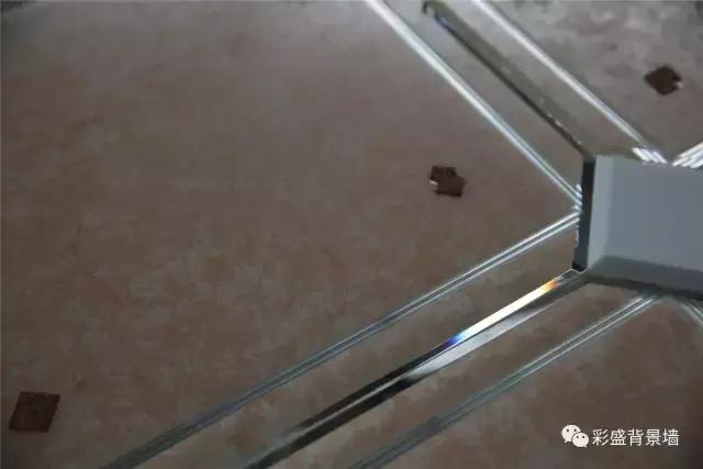 家装镀膜玻璃好还是普通玻璃好,镀膜玻璃与普通玻璃哪个在室外