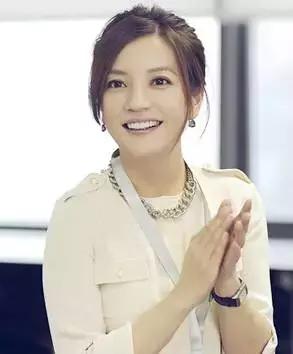 什么发型能变美白脸部发型,选择合适的发型用什么软件