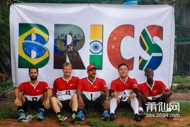 林丹李宗伟奥运比赛,林丹李宗伟去球馆打双打