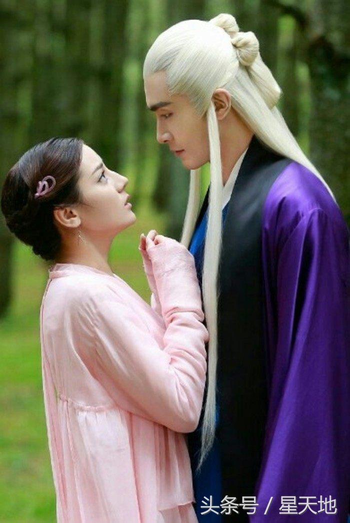 选妈妈还是选父母的视频,记者问迪丽热巴选陈伟霆还是罗晋