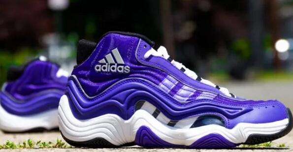 科比为什么没有新的球鞋系列,科比真正意义上的第一双耐克