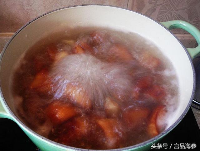 有人说海参太贵吃不起,教你如何快速制作咬得动的活海参