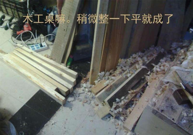 老木匠打书桌,农村老木匠做木匠