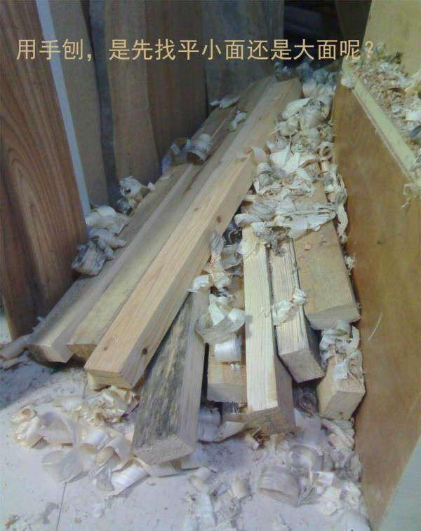 老木匠打书桌,农村老木匠做木匠