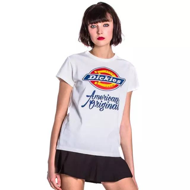 今年最潮的衣服,今年最流行的衣服30多岁穿的