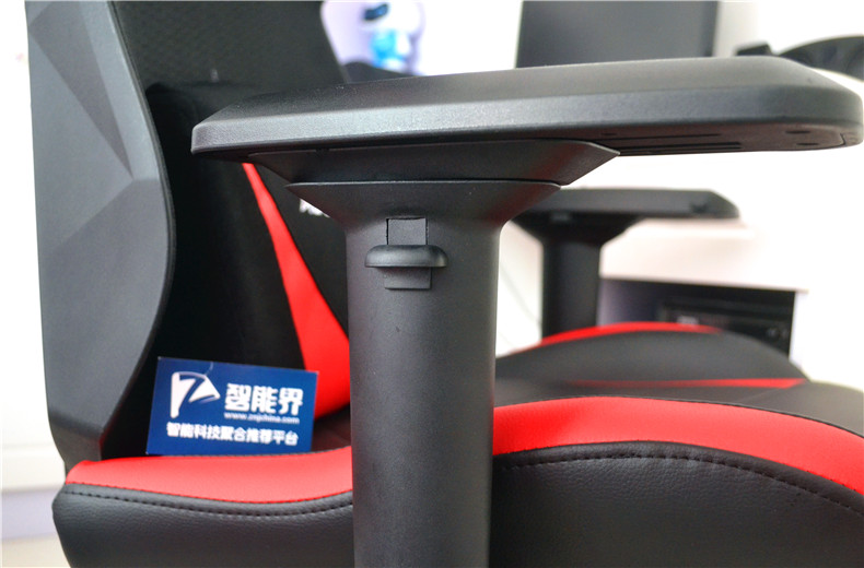 能够让人放松的椅子,让人腰挺直的椅子