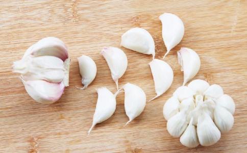 当你牙痛时你该怎么办,当你出现牙疼的时候怎么办