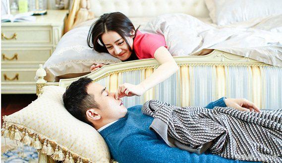 选妈妈还是选父母的视频,记者问迪丽热巴选陈伟霆还是罗晋