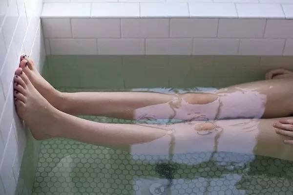 腿粗怎么减最快瘦下来只需一招,大粗腿怎样快速瘦大腿内侧