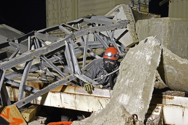 人类建造地下堡垒,人类建造避难所抵御核弹