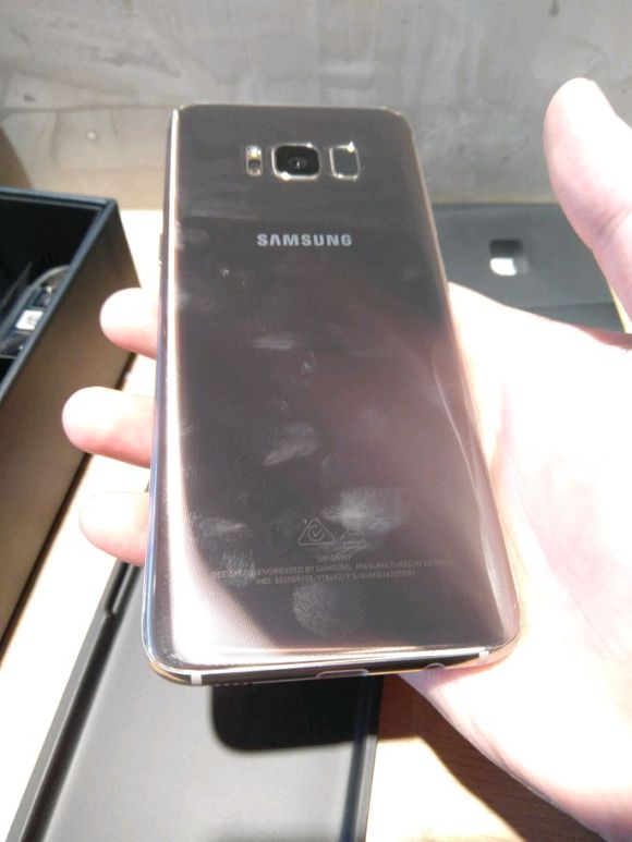 三星s8国外评测,三星s8active开箱