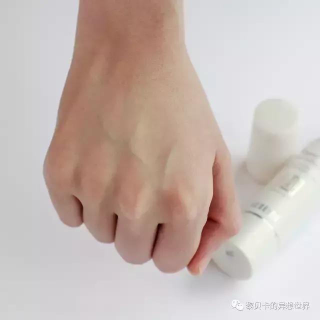 用什么防晒霜整天都晒不黑的,夏天怎样晒太阳不被晒黑