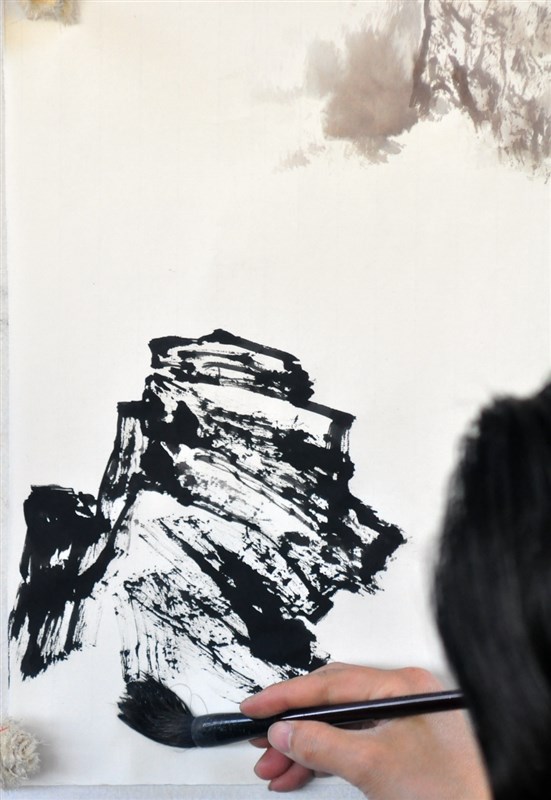 最新曾刚彩墨山水画技法,曾刚彩墨山水技法教学宝典