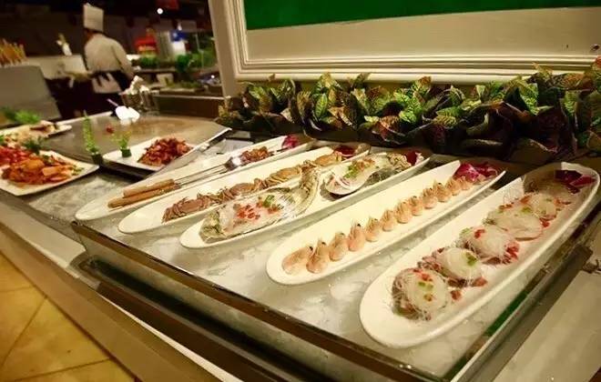 长春最实惠的牛排披萨自助餐厅，竟然可以免费吃？