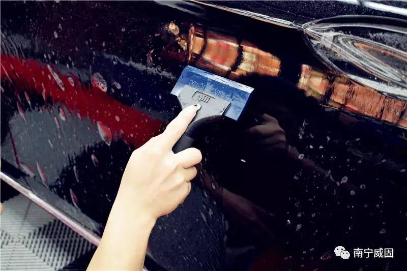 奔驰e300l新车贴膜,奔驰e300l贴太阳膜注意什么