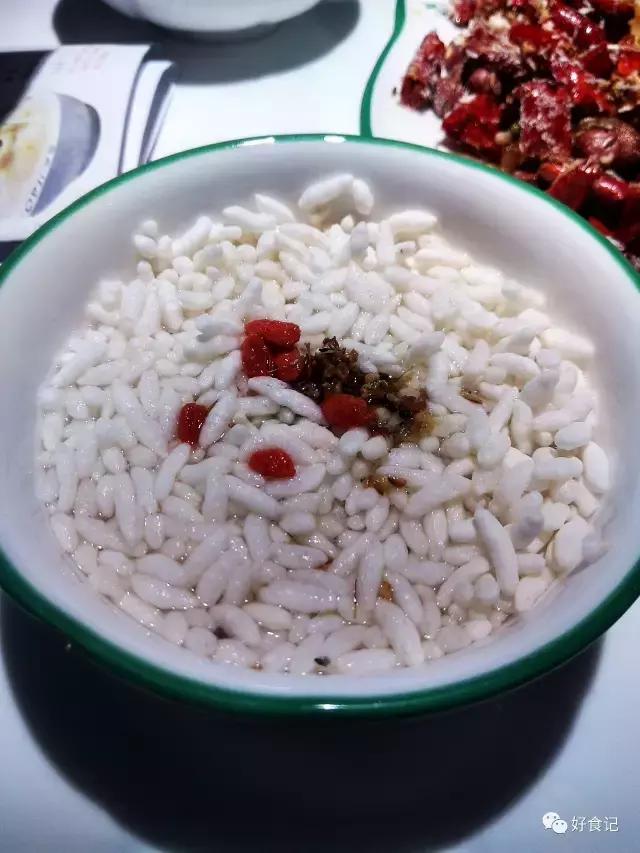 火遍全国的网红”撒椒“来郑州了，味道怎么样？先替你尝尝……