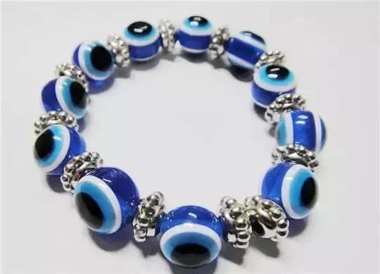 出门旅行，有些纪念品最好不要带回家