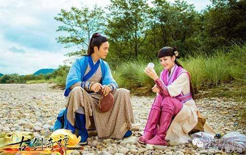 选妈妈还是选父母的视频,记者问迪丽热巴选陈伟霆还是罗晋