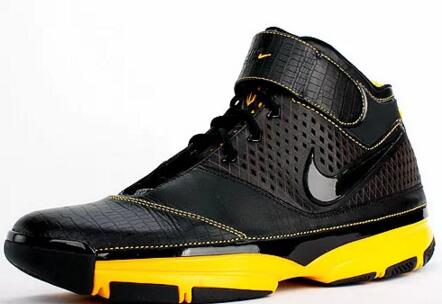 科比为什么没有新的球鞋系列,科比真正意义上的第一双耐克