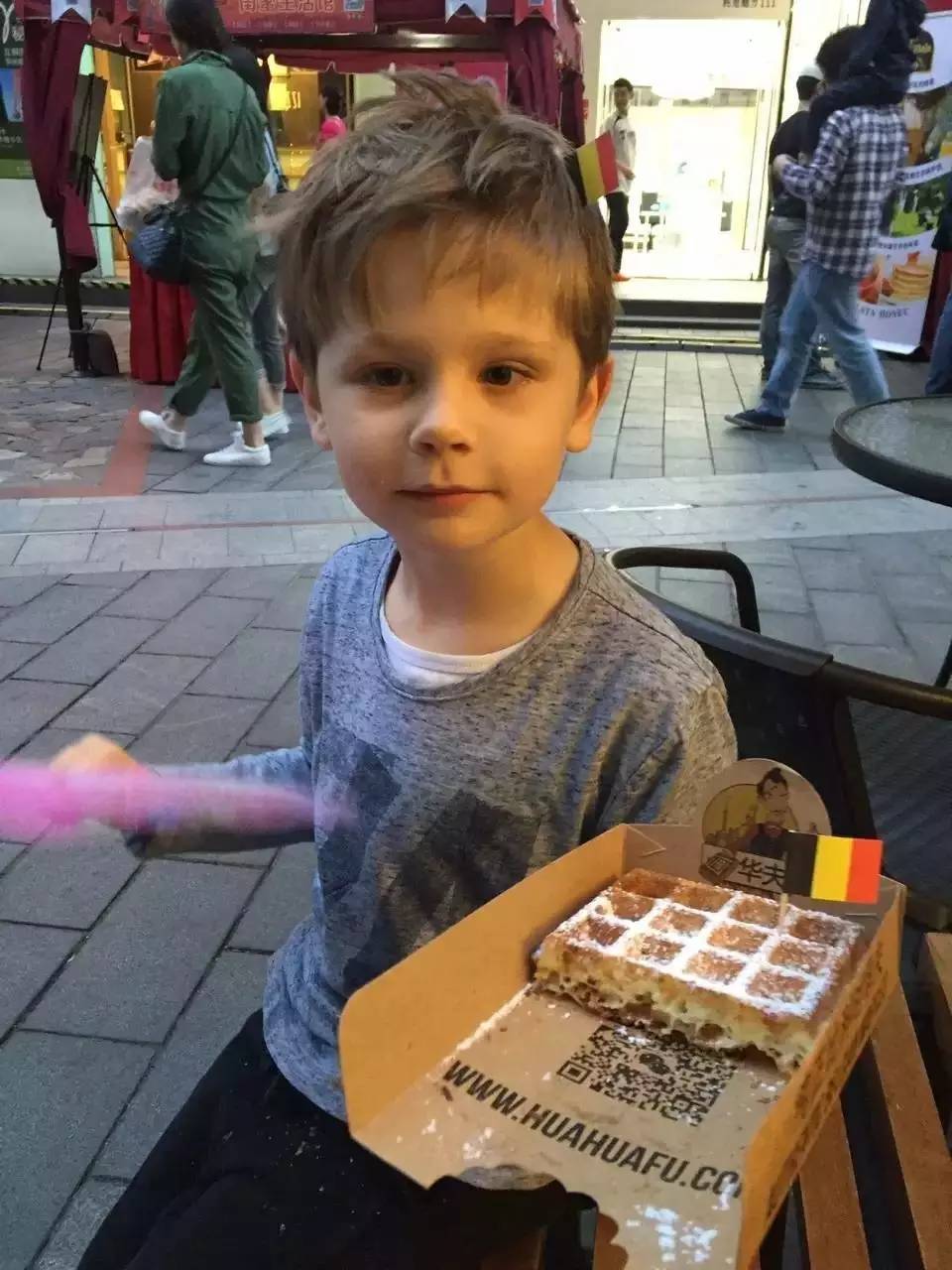 探店｜他把祖母的配方带到了上海，满足你对Waffle的幻想！