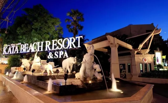 普吉岛适合亲子游的酒店,普吉岛订什么酒店