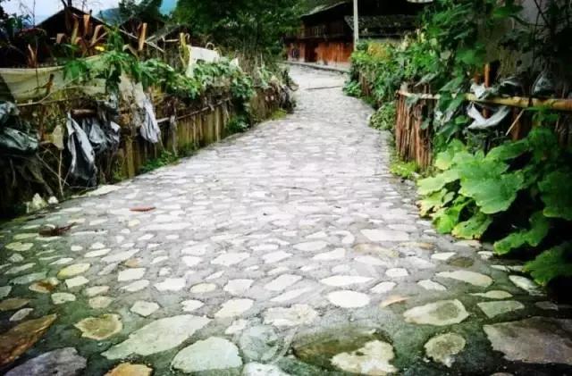 中国最美十大民族风情村寨,中国少数民族特色村寨旅游