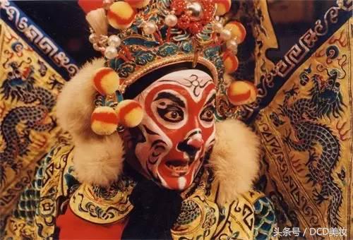 打了腮红之后更丑了,感觉打了腮红更丑了