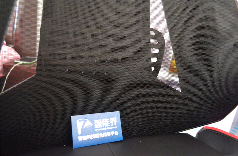 能够让人放松的椅子,让人腰挺直的椅子