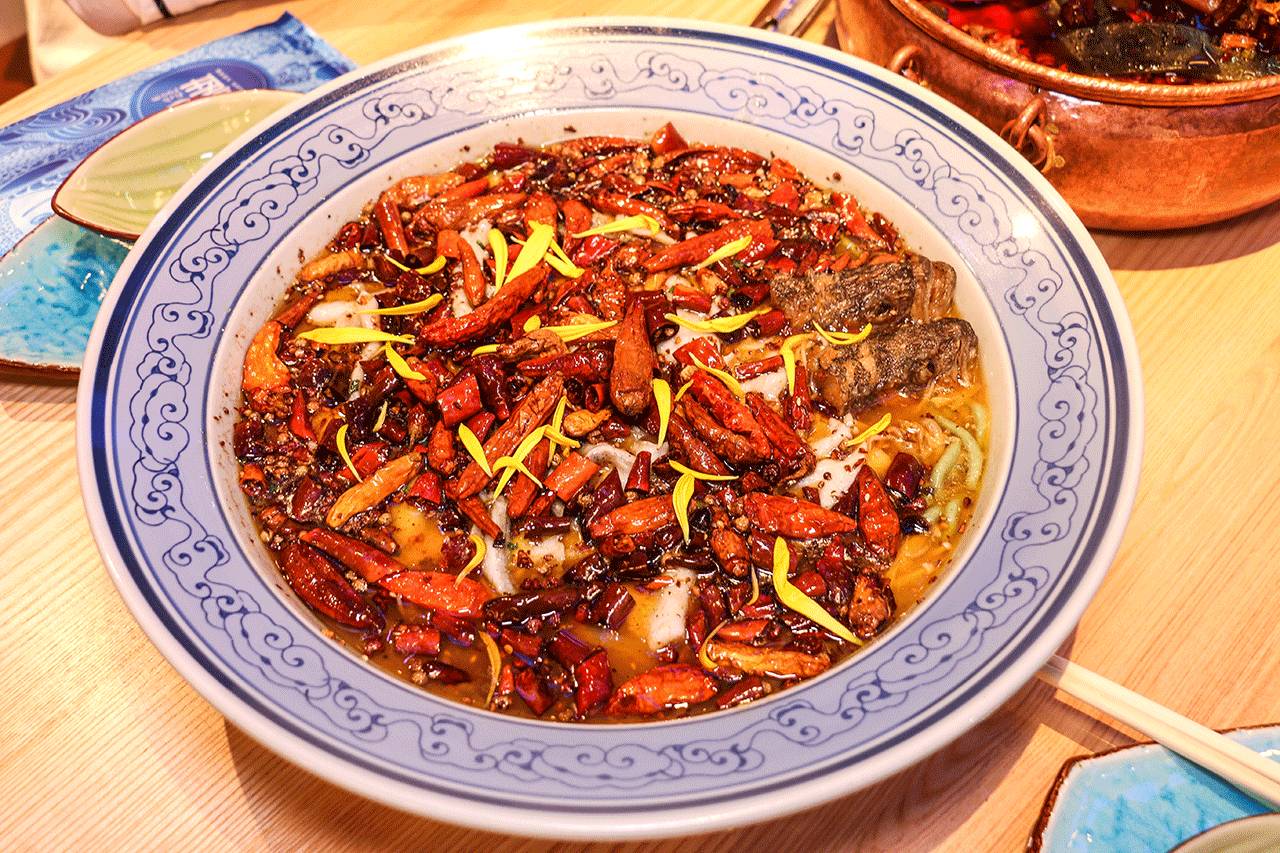 深圳一家有意思的烤鱼店,深圳第一家脆皮烤鱼