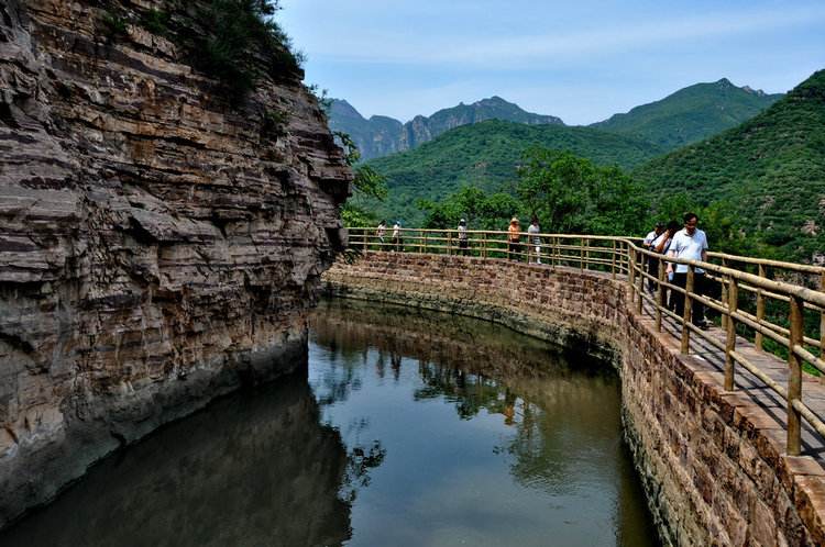 陆良的景点和小吃,曲靖陆良有名景点