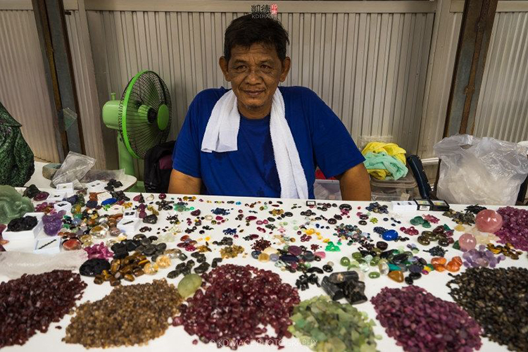 珠宝人还是美食家看看时下流行的那些好玩儿好吃的珠宝游学吧