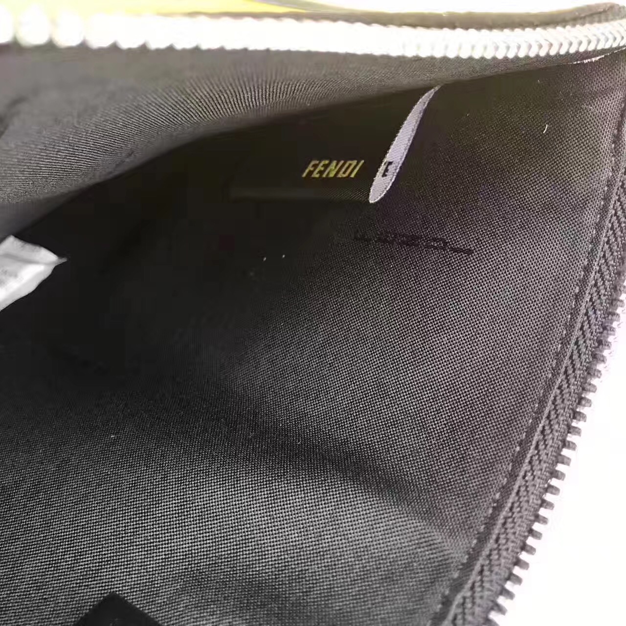 fendi包包最新款,fendi包的经典款