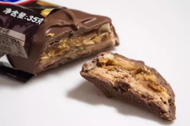 十款全球公认的爆款零食,40款零食测评胖了10斤的含泪推荐