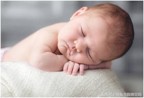 孕晚期胎儿发育迟缓后果是什么,孕晚期胎儿发育正常但是羊水多