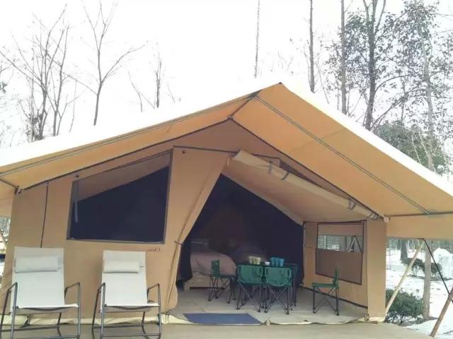 四川房车露营,川藏线上最火的房车露营基地