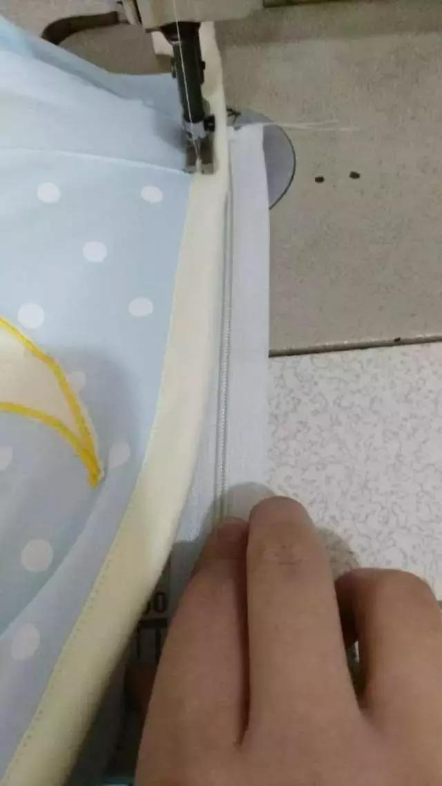 自己动手给宝宝做防踢睡袋,宝宝什么时候可以用分腿睡袋