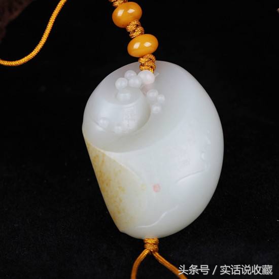 和田玉吊坠鉴别最简单方法,如何鉴别和田玉石吊坠的真假好坏