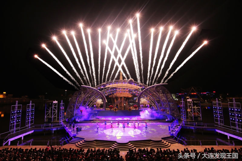 发现王国夜场五一人多吗,发现王国夜场表演全过程