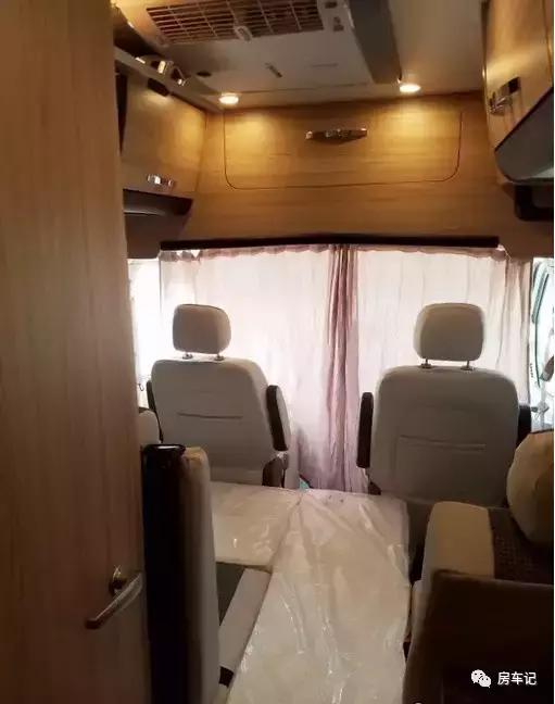 房车测评v80,房车测试女生