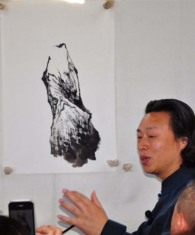 最新曾刚彩墨山水画技法,曾刚彩墨山水技法教学宝典