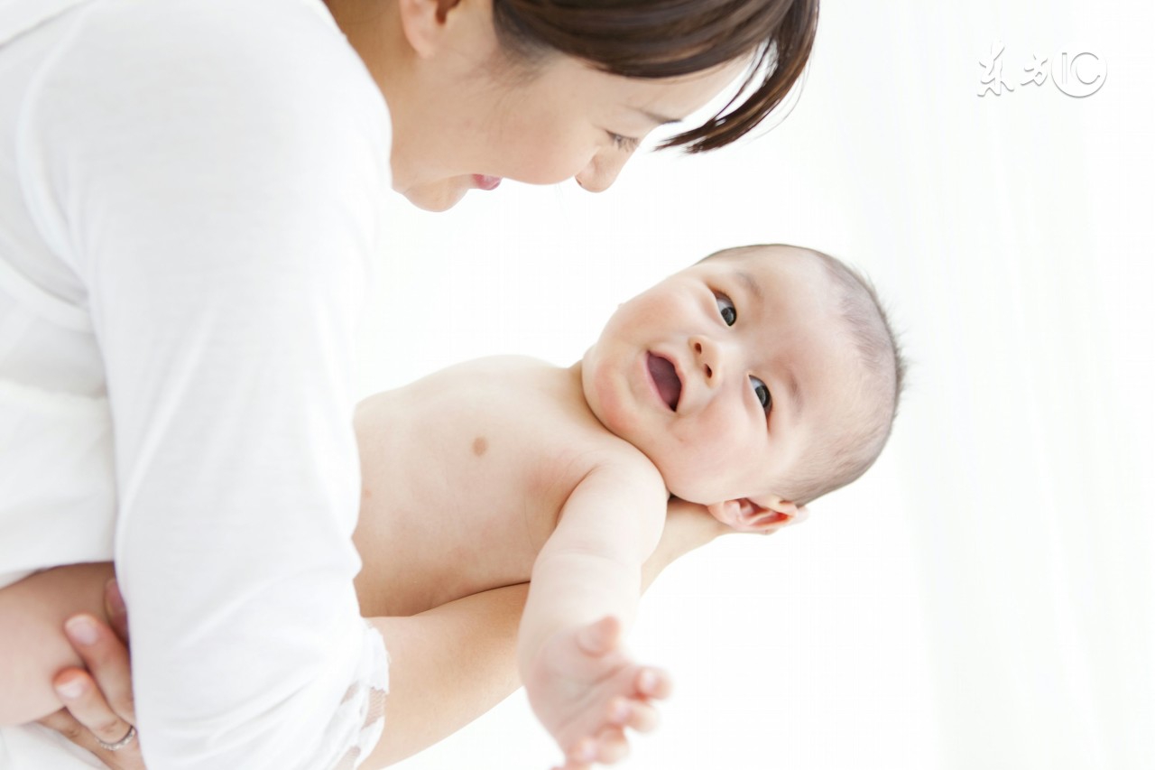 新生儿黄疸在医院治疗母亲的感受,茵栀黄新生儿可以去黄疸吗