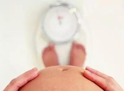 怀孕肉都长在哪里了,怀孕了一般长多少斤