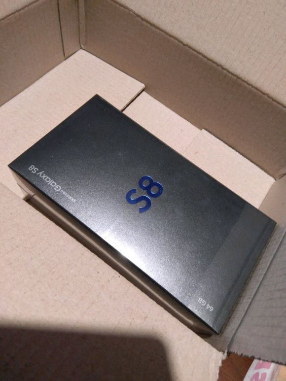 三星s8国外评测,三星s8active开箱