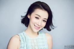 杨幂佟丽娅都给她做过配,但好像自从她整容消息传出后就少出现了