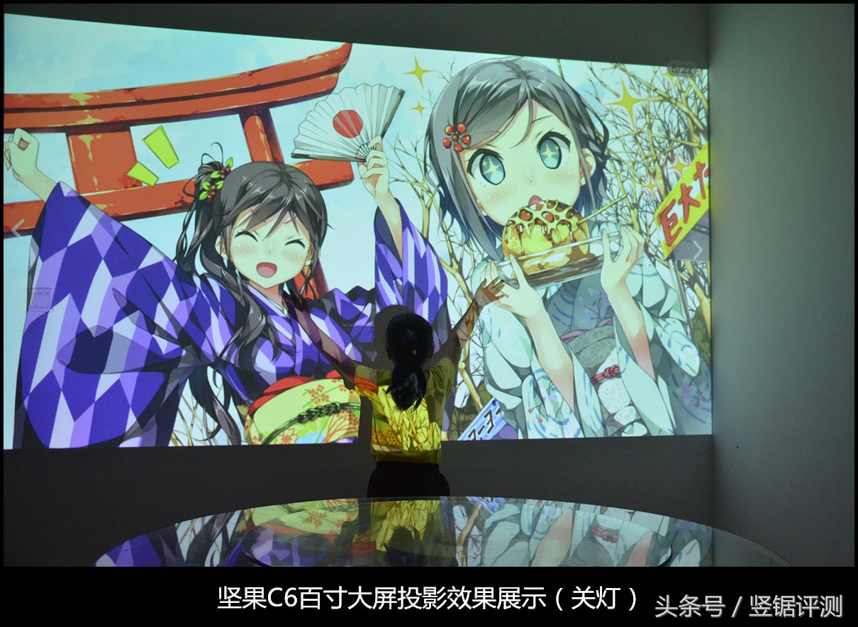 坚果c6投影流明,极米z4x和坚果c6投影哪个好