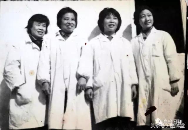 晒晒我家老照片难忘的青春记忆,晒晒我家小二层