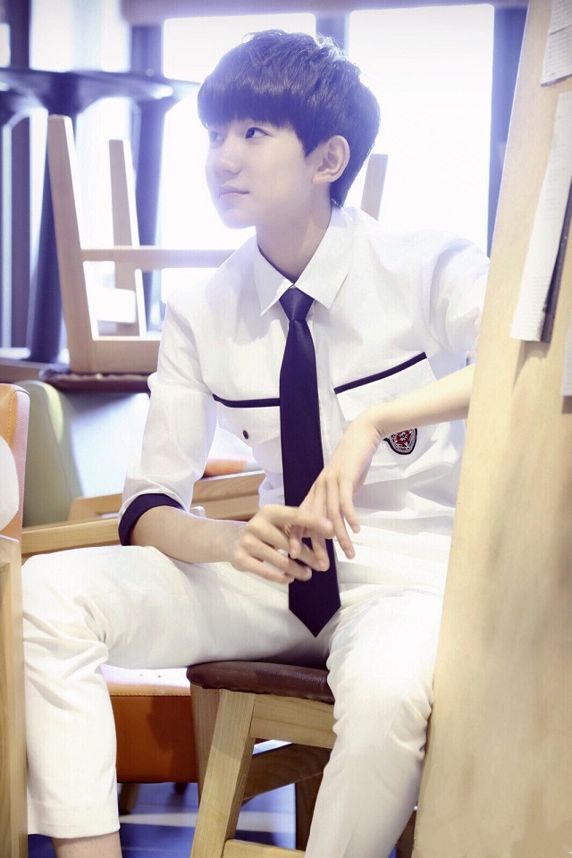 鹿晗张艺兴听到熟悉的名字,张艺兴外号傻狍子