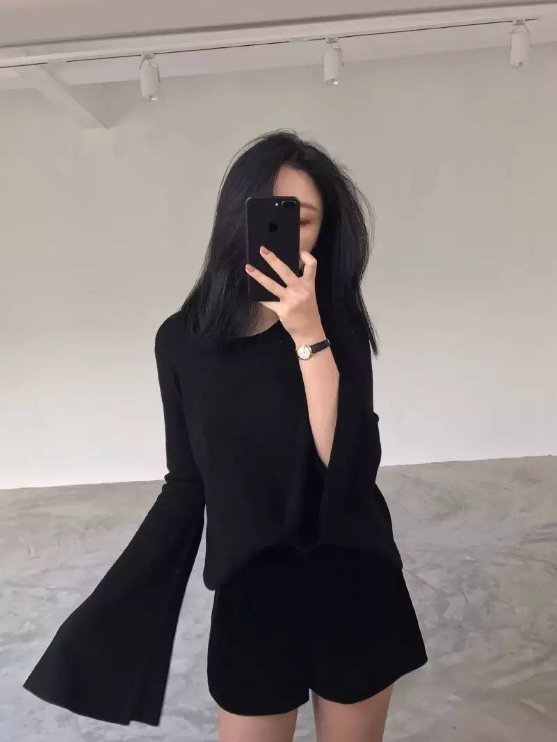 淘宝女生短袖哪个店的衣服质量好,有没有什么推荐的淘宝衣服店