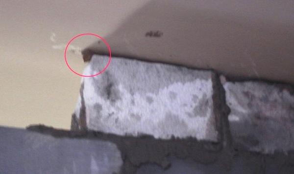 墙体隔断用砖砌还是轻钢龙骨结构,双层玻璃隔断与做墙体哪个便宜点