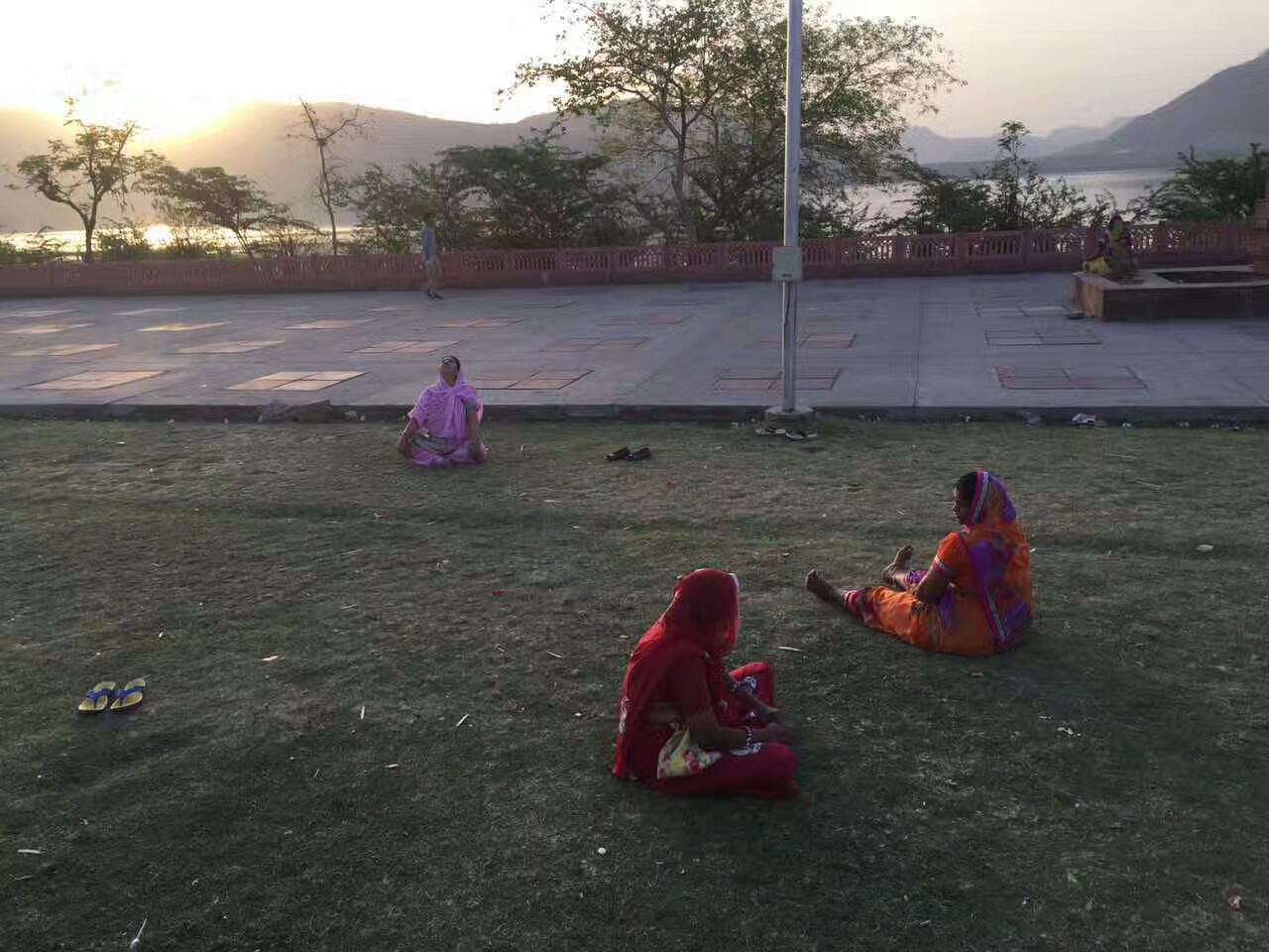 珠宝人还是美食家看看时下流行的那些好玩儿好吃的珠宝游学吧